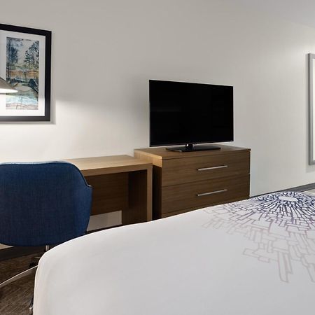 La Quinta Inn & Suites By Wyndham Locust Grove Eksteriør bilde