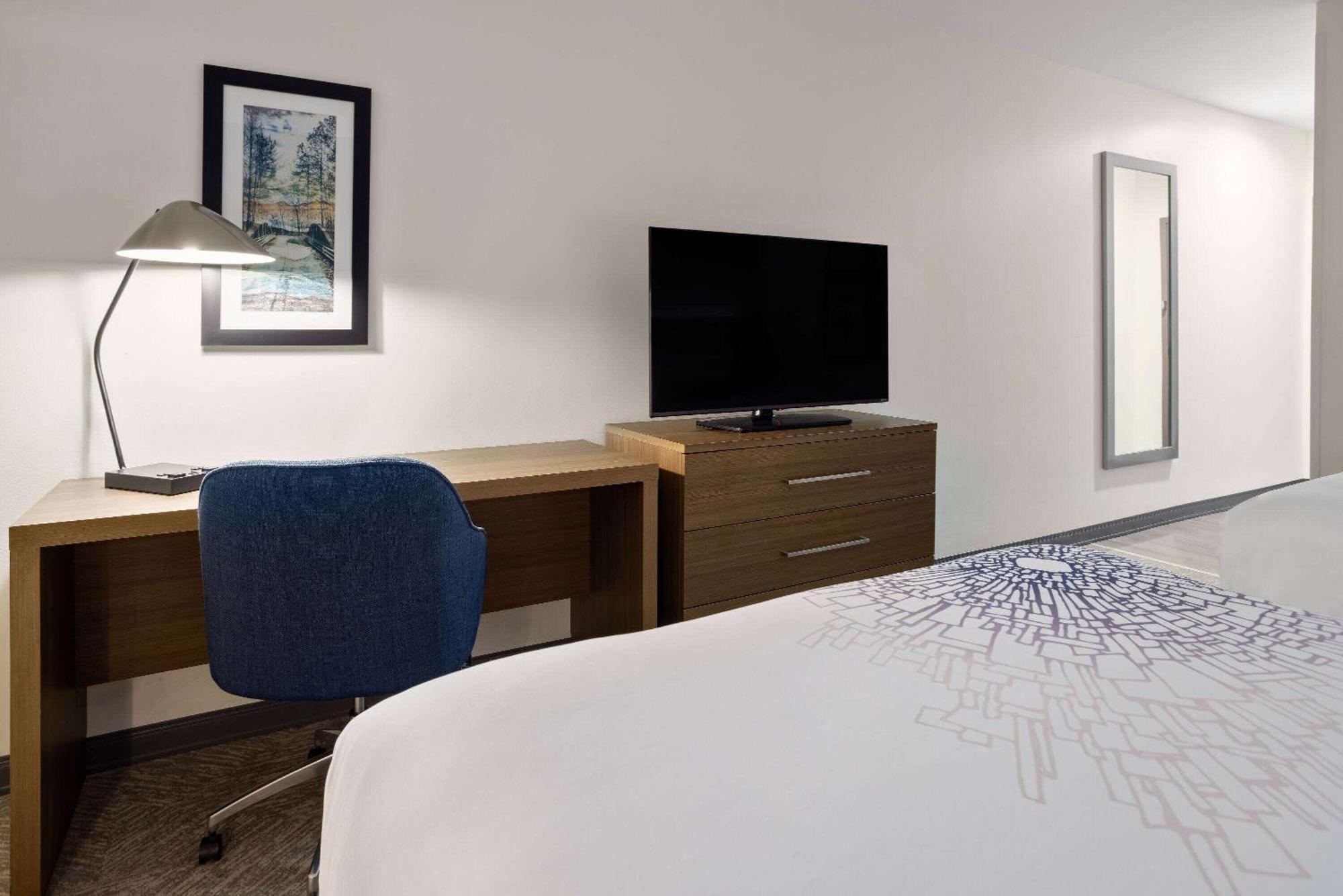 La Quinta Inn & Suites By Wyndham Locust Grove Eksteriør bilde