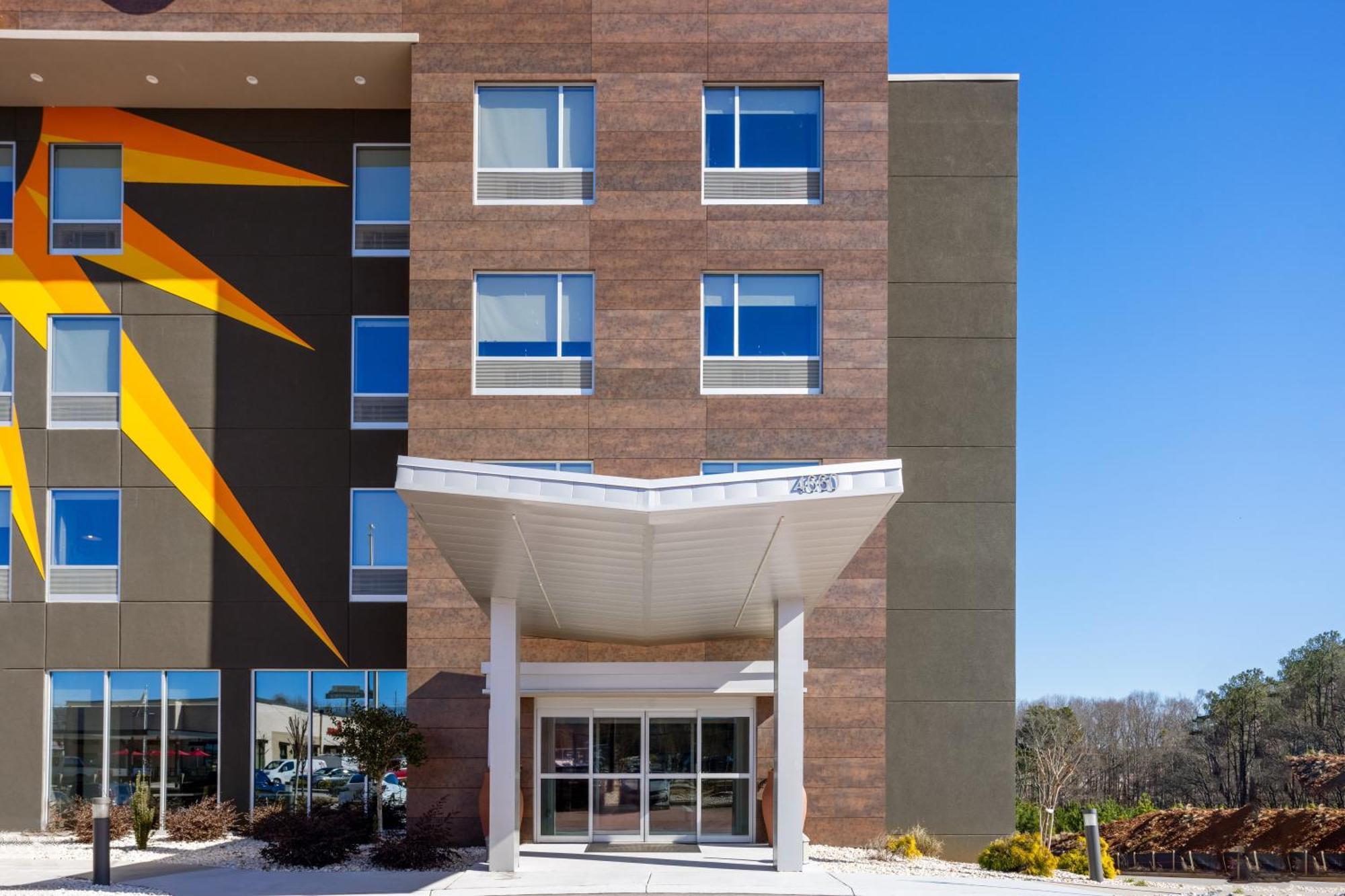 La Quinta Inn & Suites By Wyndham Locust Grove Eksteriør bilde